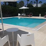 Piscina 24 Posti Letto * טורה דל'אורסו