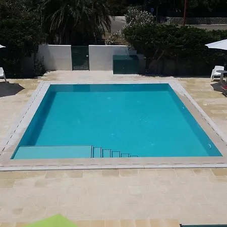 Piscina 24 Posti Letto Torre dell'Orso