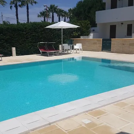 Piscina 24 Posti Letto *