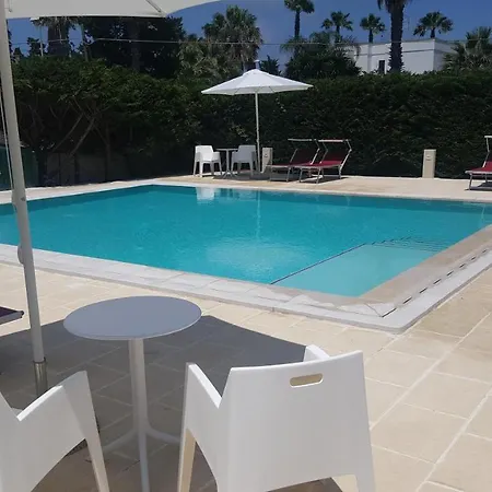 Piscina 24 Posti Letto * Torre dell'Orso