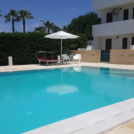 Piscina 24 Posti Letto *