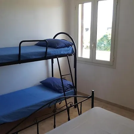 Piscina 24 Posti Letto *