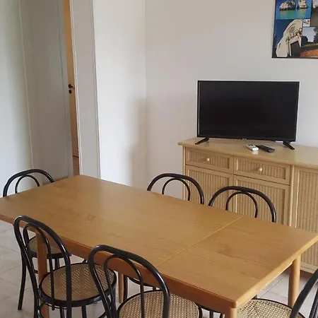 Piscina 24 Posti Letto Vakantiehuis