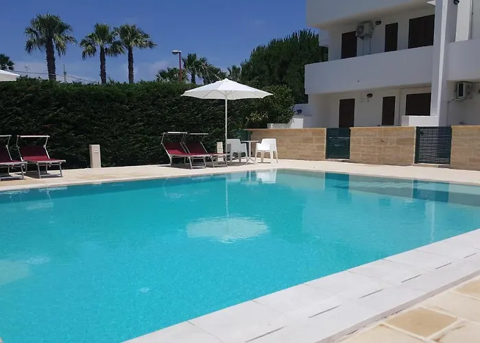Piscina 24 Posti Letto *