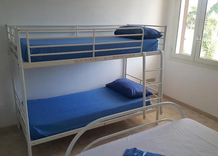 Piscina 24 Posti Letto *