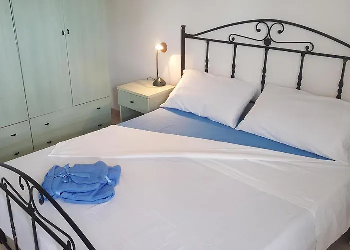 Piscina 24 Posti Letto
