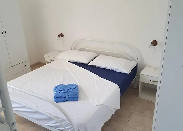 Vakantiehuis Piscina 24 Posti Letto Torre dell'Orso