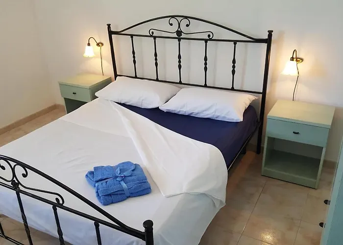 Piscina 24 Posti Letto Ferienhaus